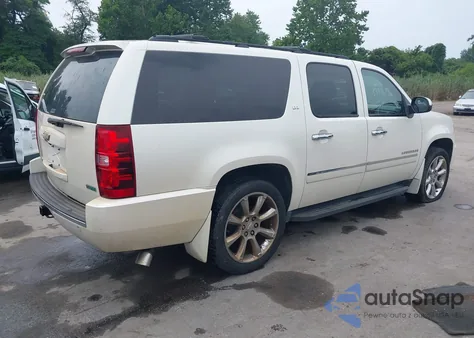 2011 Chevrolet Suburban 1500 Ltz из США, поврежденный, VIN 1GNSKKE34BR257556